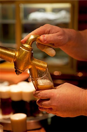 pint of beer - Dusseldorf, North Rhine Westphalia, Germany, Pouring the house beer Stock Photo - Rights-Managed, Code: 862-06541778