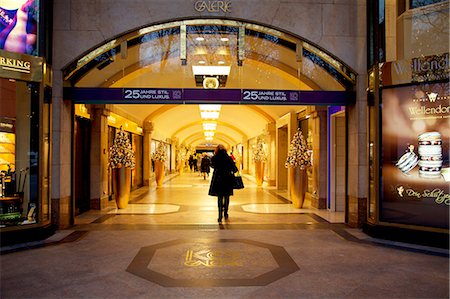 shopping mall shop front - Dusseldorf, North Rhine Westphalia, Germany, The citys shopping area Stock Photo - Rights-Managed, Code: 862-06541773