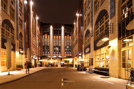 exterior of restaurant and bar in europe - The Hackesche Höfe is a notable courtyard complex situated adjacent to the Hackescher Markt in the centre of Berlin, Germany. Stock Photo - Rights-Managed, Code: 862-06541813