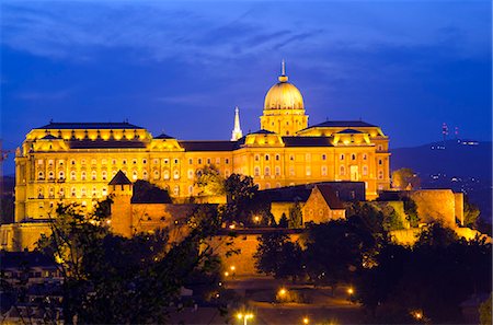 Europe, Hungary, Budapest, Royal Palace, Unesco Banks of the Danube World Heritage Site Stockbilder - Lizenzpflichtiges, Bildnummer: 862-06541902