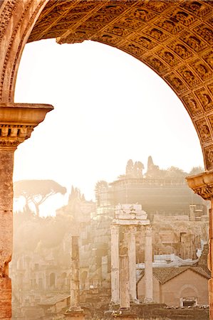 simsearch:862-05998140,k - Roman Forum, Rome, Lazio, Italy, Europe. Fotografie stock - Rights-Managed, Codice: 862-06542013