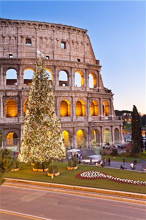 exterior decoration of light in building - Colosseum, Christmas Tree. Rome, Lazio, Italy, Europe Stock Photo - Rights-Managed, Code: 862-06542029