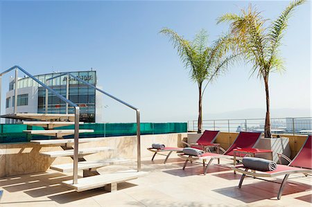 Lebanon, Beirut. The swimming pool at the Le Gray Hotel. Photographie de stock - Rights-Managed, Code: 862-06542335