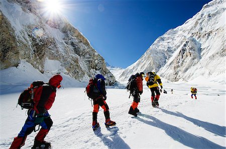 Asia, Nepal, Himalayas, Sagarmatha National Park, Solu Khumbu Everest Region, climbers making their way to camp 2 on Mt Everest Foto de stock - Con derechos protegidos, Código: 862-06542456