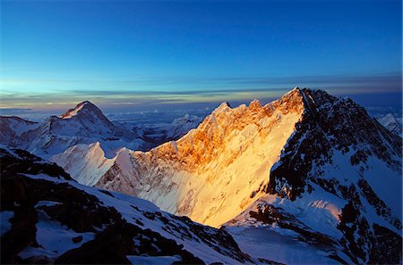 simsearch:862-06543084,k - Asia, Nepal, Himalayas, Sagarmatha National Park, Solu Khumbu Everest Region, sunrise on Lhotse, 8516m, and Makalu, 8462m, 4th and 5th highest mountains in the world Fotografie stock - Rights-Managed, Codice: 862-06542492