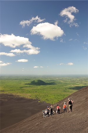 simsearch:862-06542499,k - Volcano boarding at Volcan Cerro Negro, Leon, Nicaragua, Central America Photographie de stock - Rights-Managed, Code: 862-06542503