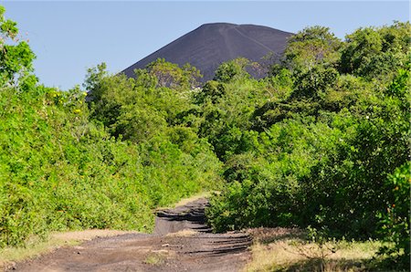 simsearch:862-06542526,k - Dirt Road in Cerro Negro near Leon, Nicaragua, Central America Foto de stock - Con derechos protegidos, Código: 862-06542516