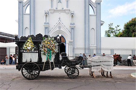 funeral - Horse drawn Hearse in Granada, Nicaragua, Central America Stock Photo - Rights-Managed, Code: 862-06542577