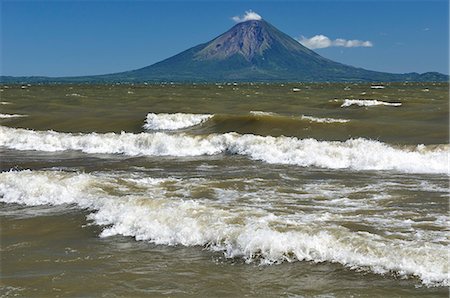 simsearch:862-06542603,k - View to Volcan Conception and Ometepe Island across Lago Nicaragua,  Nicaragua, Central America Photographie de stock - Rights-Managed, Code: 862-06542615