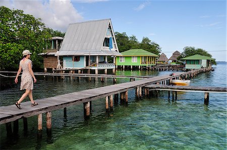 Hotel on Coral Key, Panama, Central America Stock Photo - Rights-Managed, Code: 862-06542665