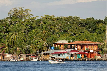 panama - Community in Bocas del Toro, Panama, Central America Foto de stock - Con derechos protegidos, Código: 862-06542668