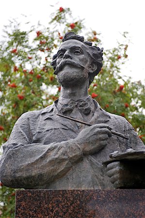 russisch (alles) - Russia, Plyos. Bust of Isaac Levitan. Levitan , 1860   1900, was a classical Russian landscape painter. Stockbilder - Lizenzpflichtiges, Bildnummer: 862-06542699