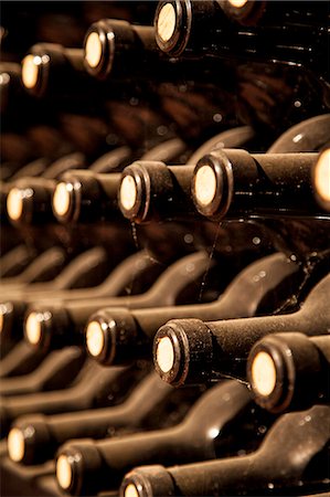 spanish drink - Wine cellar in La Rioja, Spain, Europe Photographie de stock - Rights-Managed, Code: 862-06542856