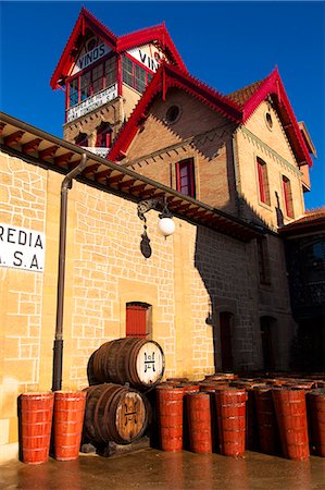 simsearch:862-08273799,k - Bodega Lopez de Heria wine cellar in the village of Haro, La Rioja, Spain, Europe Photographie de stock - Rights-Managed, Code: 862-06542898