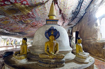 sitting buddha statue - Sri Lanka, North Central Province, Dambulla, Golden Temple, UNESCO World Heritage Site, Royal Rock Temple, Buddha statues in Cave 2 Stock Photo - Rights-Managed, Code: 862-06543010