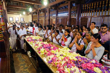 Sri Lanka, Sacred city of Kandy, UNESCO World Heritage Site, Temple of the Tooth, Sri Dalada Maligawa, morning puja Stock Photo - Rights-Managed, Code: 862-06543039