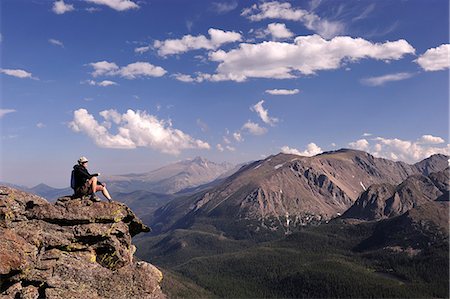 parc national des montagnes rocheuses - Man sat along Trail Ridge Road in the Rocky Mountain National Park, Colorado, USA Photographie de stock - Rights-Managed, Code: 862-06543359