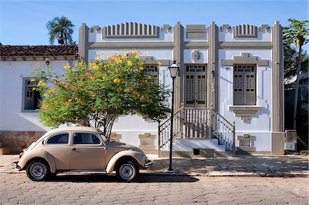 South America, Brazil, Goias, Pirenopolis, a Brazilian or Sertanejo art deco town house in a residential street in the mining town of Pirenopolis in the interior of Brazil Stock Photo - Rights-Managed, Code: 862-06676020