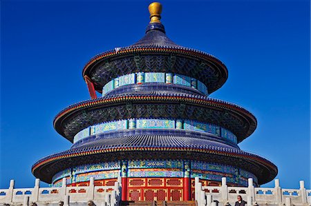 View from below of the Hall of Prayer for Good Harvests in the Temple of Heaven Tian Tan Complex, Beijing, China. Photographie de stock - Rights-Managed, Code: 862-06676144