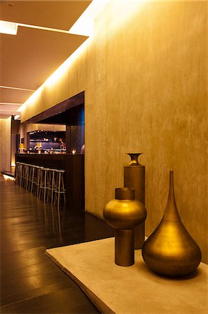 China, Beijing, Sanlitun Village. Sureno Bar at The Opposite House hotel. Photographie de stock - Rights-Managed, Code: 862-06676170