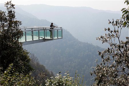 elevated walkways forest - China, Yunnan, Xinping. Sky platform in Mount Ailaoshan Nature Reserve near Xinping. Stock Photo - Rights-Managed, Code: 862-06676232