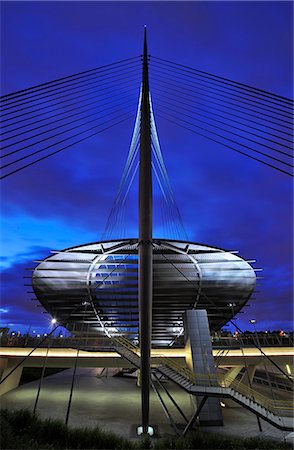 pillar and stairs - Europe, England, Lancashire, Manchester, Gateway Station Stock Photo - Rights-Managed, Code: 862-06676657