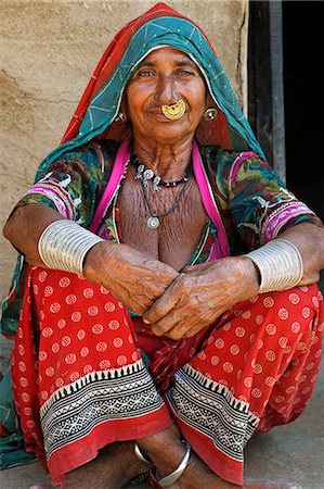 India, Rajasthan, Rohet. A Bishnoi woman; the Bishnoi (or Vishnoi) are a distinctive conservation-minded Hindu sect founded in the 15th century who adhere to strict tenets. Stock Photo - Rights-Managed, Code: 862-06676864