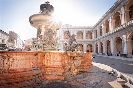 fountain - Italy, Marche, Ancona district, Loreto, Sanctuary of Madonna di Loreto Stock Photo - Rights-Managed, Code: 862-06676925