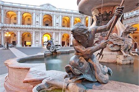 statue - Italy, Marche, Ancona district, Loreto, Sanctuary of Madonna di Loreto Stockbilder - Lizenzpflichtiges, Bildnummer: 862-06676936