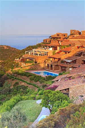 pictures of luxury expensive house in italy - Italy, Sardinia, Olbia Tempio district, Area Marina Protetta Tavolara Punta Coda Cavallo, Capo Coda Cavallo. Stock Photo - Rights-Managed, Code: 862-06676961