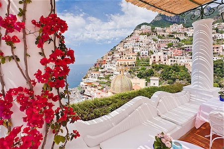 Italy, Campania, Salerno district, Peninsula of Sorrento, Positano. Hotel Le Sirenuse, terrace. Fotografie stock - Rights-Managed, Codice: 862-06677017