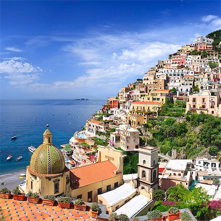 Italy, Campania, Salerno district, Peninsula of Sorrento, Positano. Santa Maria Assunta church view from Le Sirenuse hotel. Photographie de stock - Rights-Managed, Code: 862-06677013