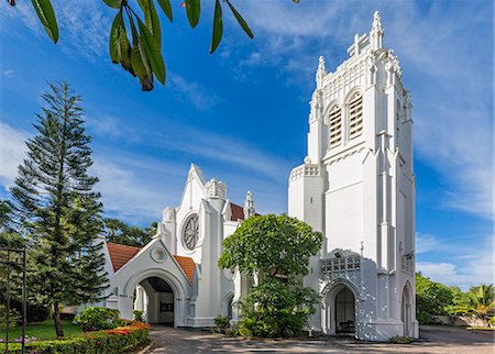 simsearch:862-06677477,k - The attractive Christ Church near Galle Face Green was founded in 1853 by the Church Missionary Society as a mission church, Colombo, Sri Lanka Foto de stock - Direito Controlado, Número: 862-06677485