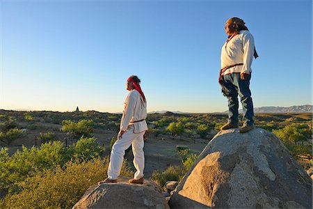 Tow Apache Indians, Apache Spirit Ranch Resort, Tombstone, Arizona, USA Stockbilder - Lizenzpflichtiges, Bildnummer: 862-06677524