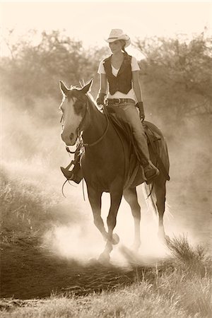 Cowgirl, Apache Spirit Ranch, Tombstone, Arizona, USA Foto de stock - Con derechos protegidos, Código: 862-06677540