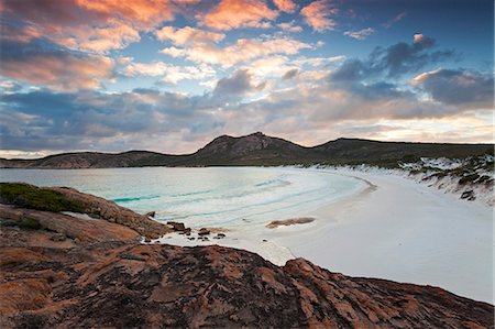 simsearch:862-07909358,k - Australia, Western Australia, Esperance, Cape Le Grand National Park.  Thistle Cove beach at dusk. Photographie de stock - Rights-Managed, Code: 862-06824880