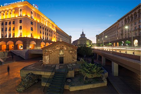 Europe, Bulgaria, Sofia, Sveta Petka Samardjilska Church, and former Communist Party House behind Stock Photo - Rights-Managed, Code: 862-06825111