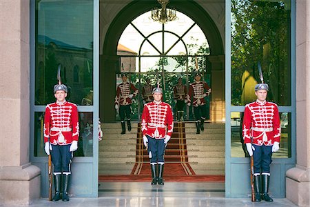 Europe, Bulgaria, Sofia, changing of the guards at the Presidency Photographie de stock - Rights-Managed, Code: 862-06825120