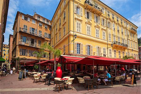 french sidewalk cafe - Place Charles, Nice, Cote d'Azur, Alpes-Maritimes, Provence-Alpes-Cote d'Azur, France Stock Photo - Rights-Managed, Code: 862-06825503