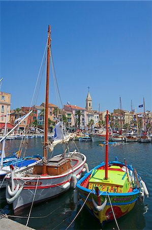 simsearch:862-06825523,k - Port of Sanary-sur-Mer, Var, Cote d'Azur, Provence-Alpes-Cote d'Azur, France Photographie de stock - Rights-Managed, Code: 862-06825547