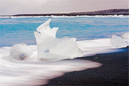 Iceland, eastern region, Jokulsarlon iceberg lagoon, icebergs washed up on the beach Foto de stock - Con derechos protegidos, Código: 862-06825589