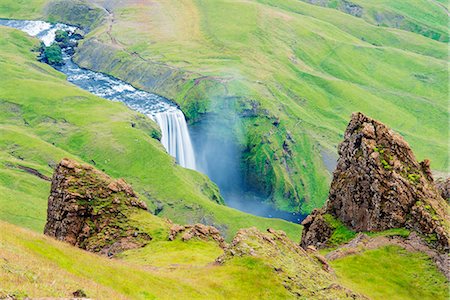 Iceland, southern region, Skogafoss waterfall Photographie de stock - Rights-Managed, Code: 862-06825674