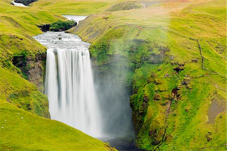 Iceland, southern region, Skogafoss waterfall Photographie de stock - Rights-Managed, Code: 862-06825676