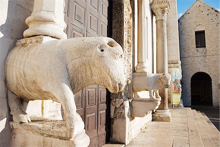 Europe, Italy, Puglia, Bari, San Nicola Basilica stone sculptures Stock Photo - Rights-Managed, Code: 862-06825890