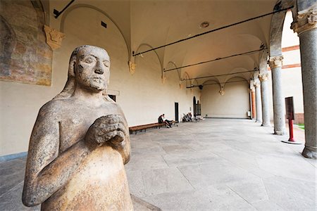 simsearch:862-06825900,k - Europe, Italy, Lombardy, Milan, statue in the museum at Castle Sforzesco Stockbilder - Lizenzpflichtiges, Bildnummer: 862-06825916