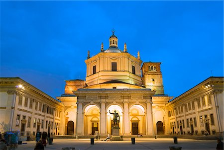 Europe, Italy, Lombardy, Milan, Piazza San Lorenzo Stock Photo - Rights-Managed, Code: 862-06825910