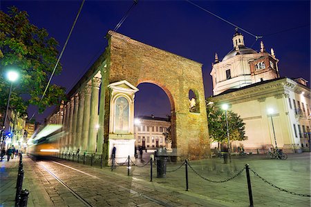 Europe, Italy, Lombardy, Milan, Piazza San Lorenzo Stock Photo - Rights-Managed, Code: 862-06825912