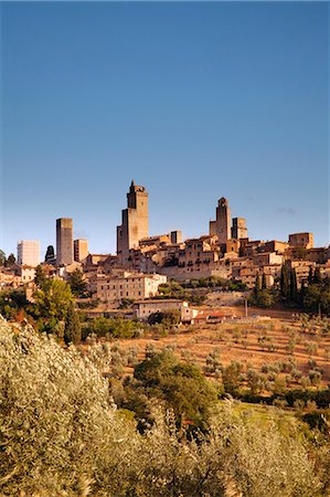 san gimignano - Italy, Tuscany, San Gimignano. Landscape of historical town and surroundings. (UNESCO) Stock Photo - Rights-Managed, Code: 862-06825966