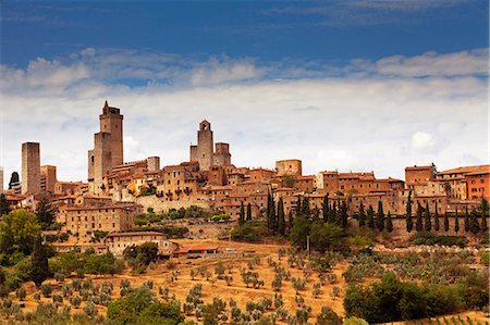 san gimignano province of siena italy - Italy, Tuscany, San Gimignano. Landscape of historical town and surroundings. (UNESCO) Stock Photo - Rights-Managed, Code: 862-06825961