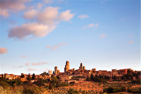san gimignano in tuscany - Italy, Tuscany, San Gimignano. Landscape of historical town and surroundings. (UNESCO) Stock Photo - Rights-Managed, Code: 862-06825963